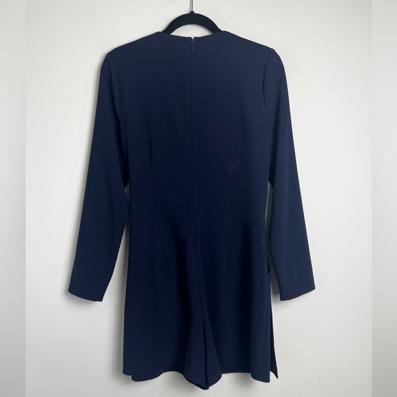 1. State Navy Blue Long Sleeve Wrap Front Pockets Classic Chic Romper Size M - Picture 9 of 11